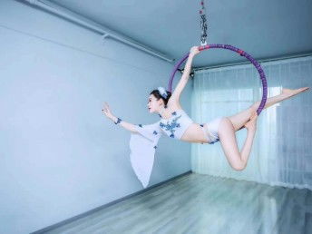 图 成都钢管舞零基础舞蹈培训 成都文体培训