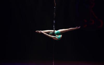 2018中国钢管舞公开赛深圳完美落幕,邹文舞蹈学校再获殊荣