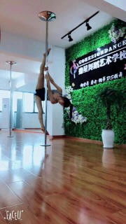 成都龙泉 零基础入门，探索钢管舞与爵士舞的文体培训新天地